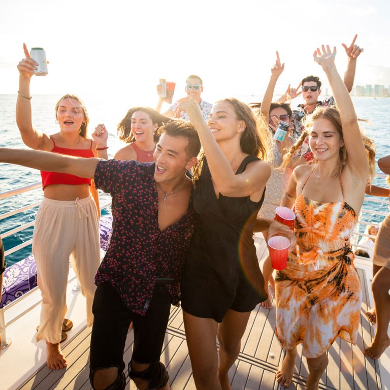 Waikiki sunset booze cruise